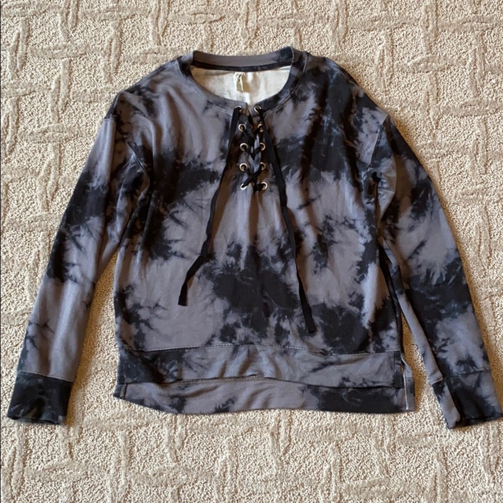 EUC. Mudd purple and black tie dye top size large